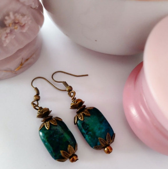 Jewelry - Vintage Design Drop Earrings Brass Caps Rosette Beads.